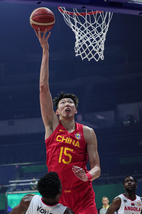 足球比赛中
